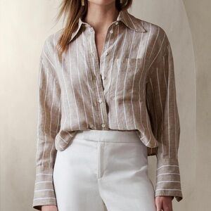 Banana Republic cropped linen body button down